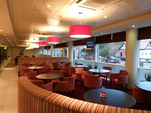 Holiday Inn Express Racecourse
