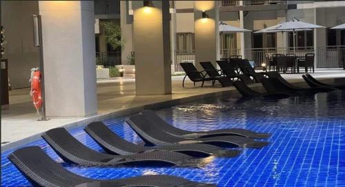 LuxeRN Suite at S Residences