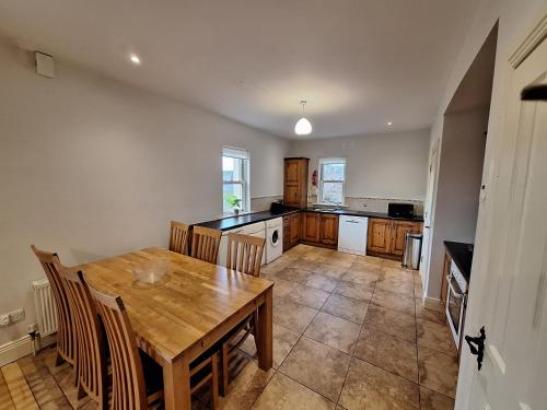 Doolin Holiday Village Lodges Doolin Court