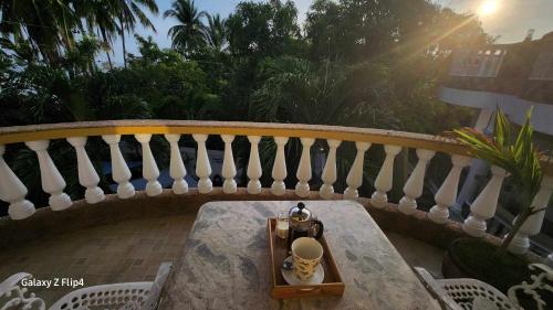 Studio apartment with pool and ocean views