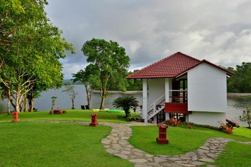 Porta Verde Resort Cavinti Laguna with Lake View