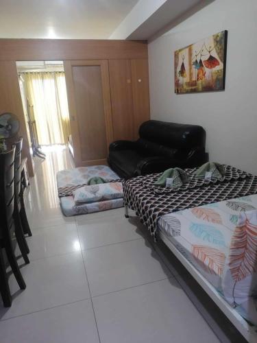 2 bedroom just accross MOA and SMX by jam ez