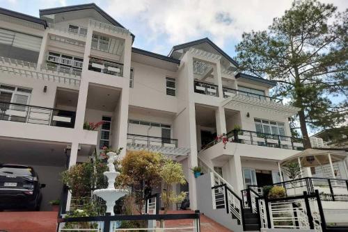 Baguio Brentwood Villas and Cafe