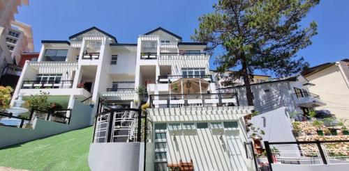 Baguio Brentwood Villas and Cafe