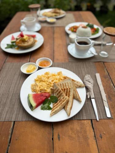 Lokal Hut Bed and Breakfast