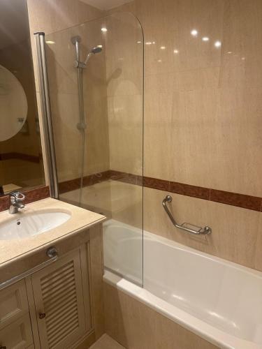 Guadalpin Boutique Apartamentos