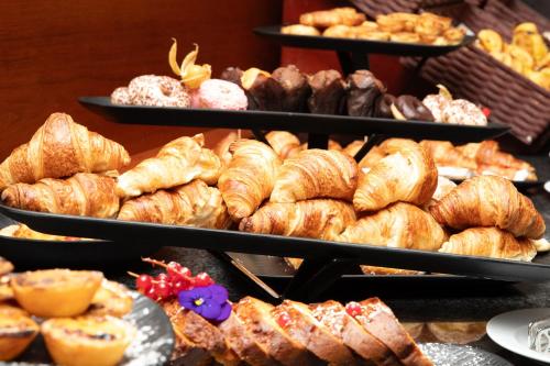 VIP Executive Art’s Hotel