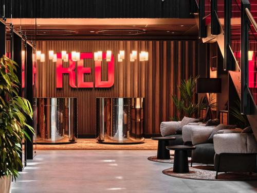 Radisson Red Hotel & Radisson Red Apartments Krakow