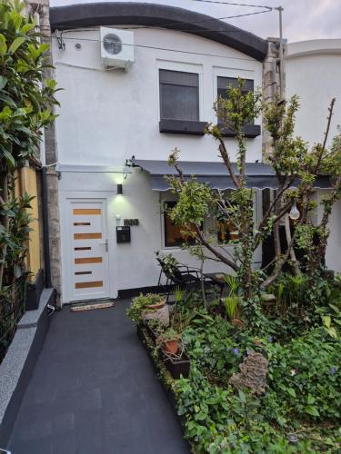 Guest House Roki & Diva