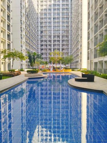 Value for Money Mall of Asia - Aseana City Center