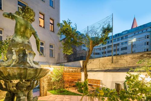 Best Western Plus Celebrity Suites