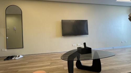 LCONDOTEL Hotel Studio with Balcony at Imperial Plaza near MOA NAIA PITX