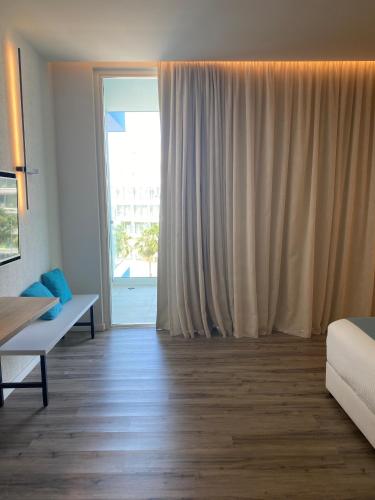 Flamingo Paradise Beach Hotel