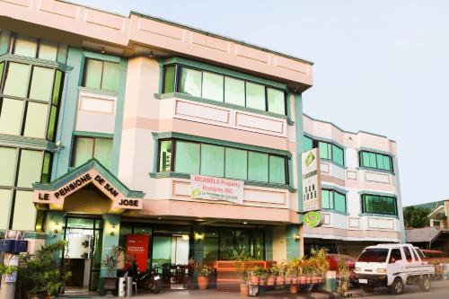 OYO 499 Le Pensione De San Jose