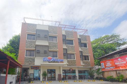 Blue Horizon Hostel by OYO Rooms