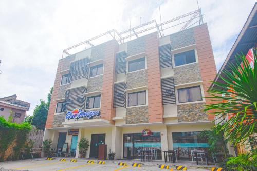 Blue Horizon Hostel by OYO Rooms