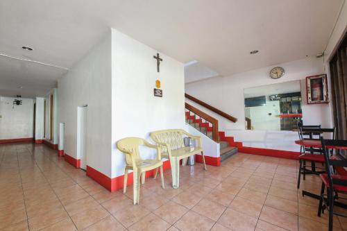 Busline Apartelle by Oyo Rooms