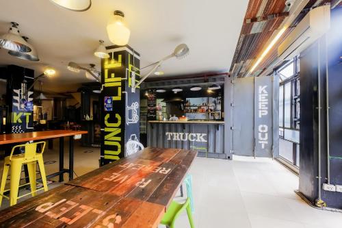 Spot On Junction Hostel