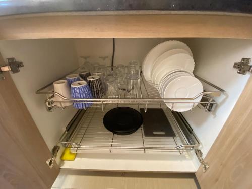 The Grand Staycation at MOA - Unit 7102 Hotel-like