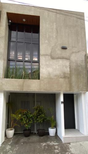 Sakura Transient House Angeles