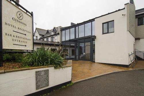 Gissons Hotel by OYO Rooms