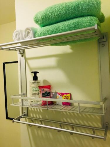 Studio in the Metro I Near MRT I WiFi