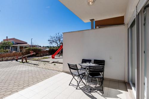 Apartment Village Nin