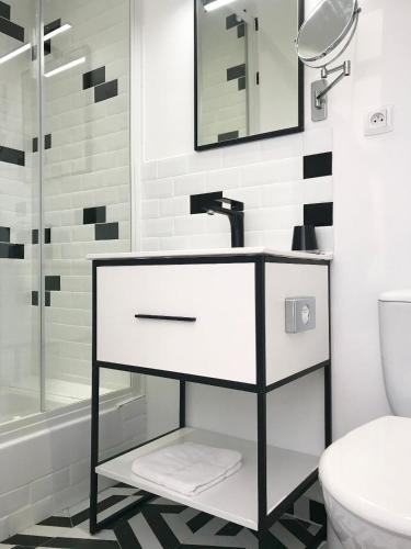 Hôtel Les Volets Rouges - Cassis