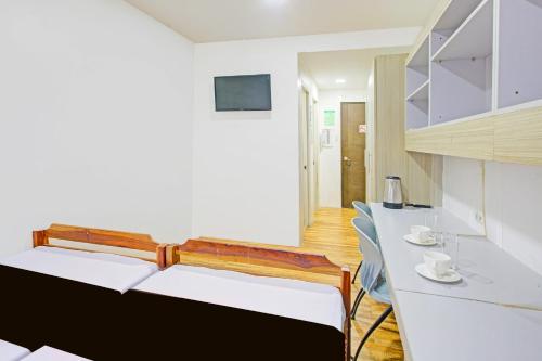 Townhouse College Residences in University Belt, Metro Manila