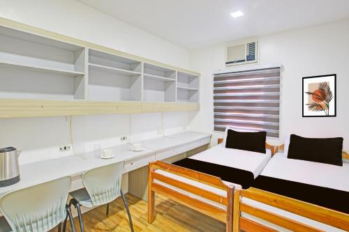 Townhouse College Residences in University Belt, Metro Manila