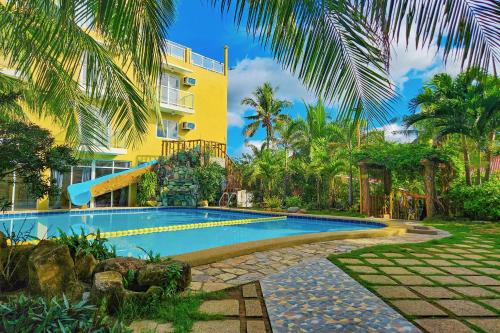 Crystal Shore Beach Resort powered by Cocotel