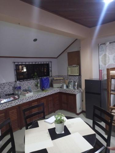 Cockatoo Pool & Beachfront Transient Your Relaxing Family Getaway by the Sea