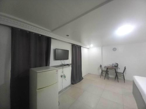 OYO 1141 Healing Condo Hotel