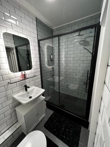 Amani Apartments - Glasgow City Centre