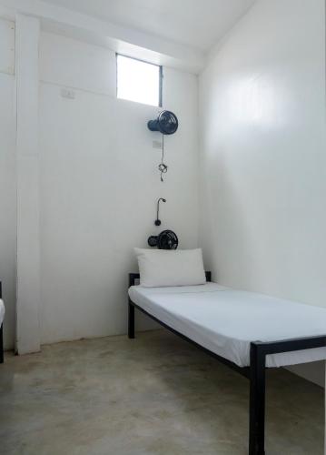 Sip Sunset Hostel and Lounge