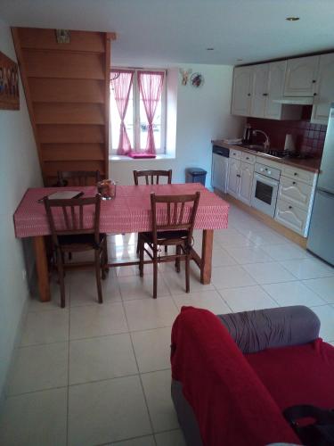 L'OASIS maisonnette centre ville 3 chambres terrasse espace vert privé parc sainte croix center parc 20 minutes