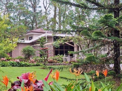 BALAI BANAHAW Vacation Farm and Private Resort