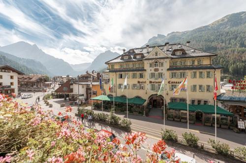 Schloss Hotel & Club Dolomiti Historic