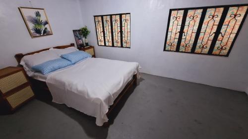 Bahay Bakasyunan in Lubao near Pradera Verde