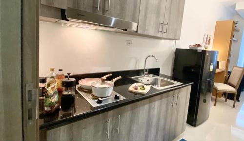 Sleek 1 BR APT at FAME Residences with Balcony