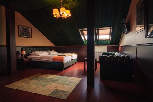 Shoemaker Irish Pub & Accommodation Hotel