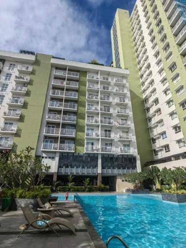 Mesatierra Condotel Unit 1127 by Rinann's Staycation Davao