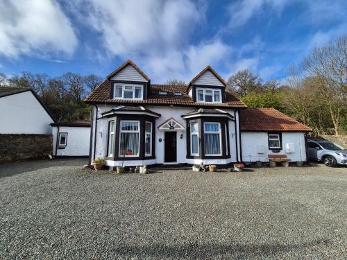 Montague Villa B&B