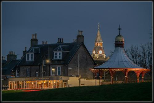 Braeval Hotel