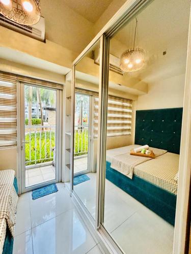 Shell Residence 1BR Deluxe Room Across Mall of Asia and Near Airport