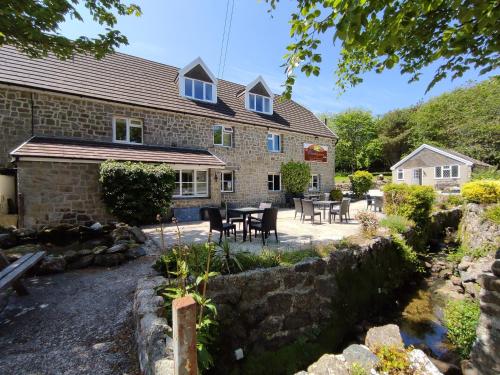 The Countryman Hotel