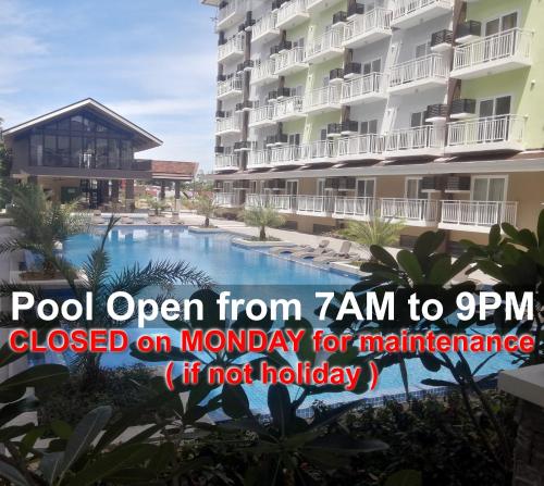 Condo Azur Suites A326 Amani Resorts Residences , 5 minutes Airport, Netflix, Stylish, Cozy with Luxurious Swimming Pool