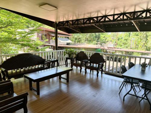 Nazarene Apartelle -R5