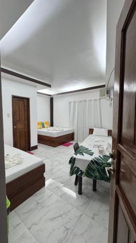 Mananquil Travel Lodge