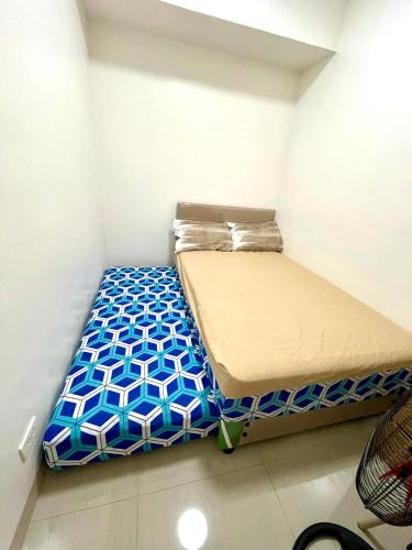 Empirestatecation at Leaf Residences